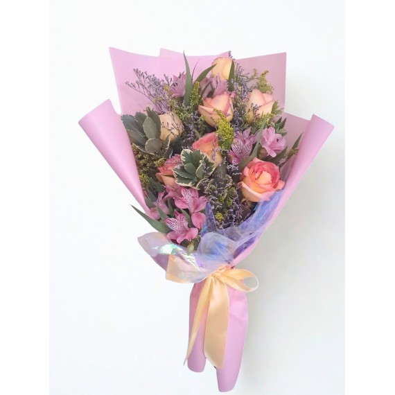 RAMALHETE DE 6 ROSAS