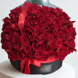 ONLY ROSES 100 ROSAS 