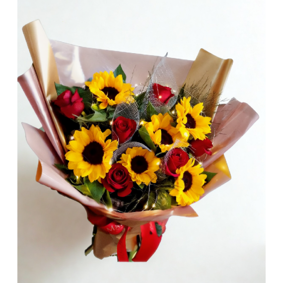 Ramalhete Roses & Sun - Luz de Fada